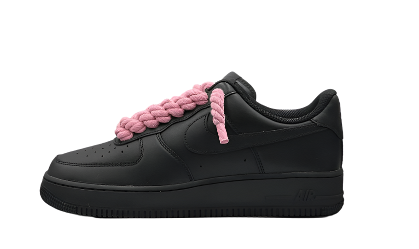 NIKE AIR FORCE 1 LOW 07 TRIPLE BLACK W/ PINK ROPE LACES - Rdrop